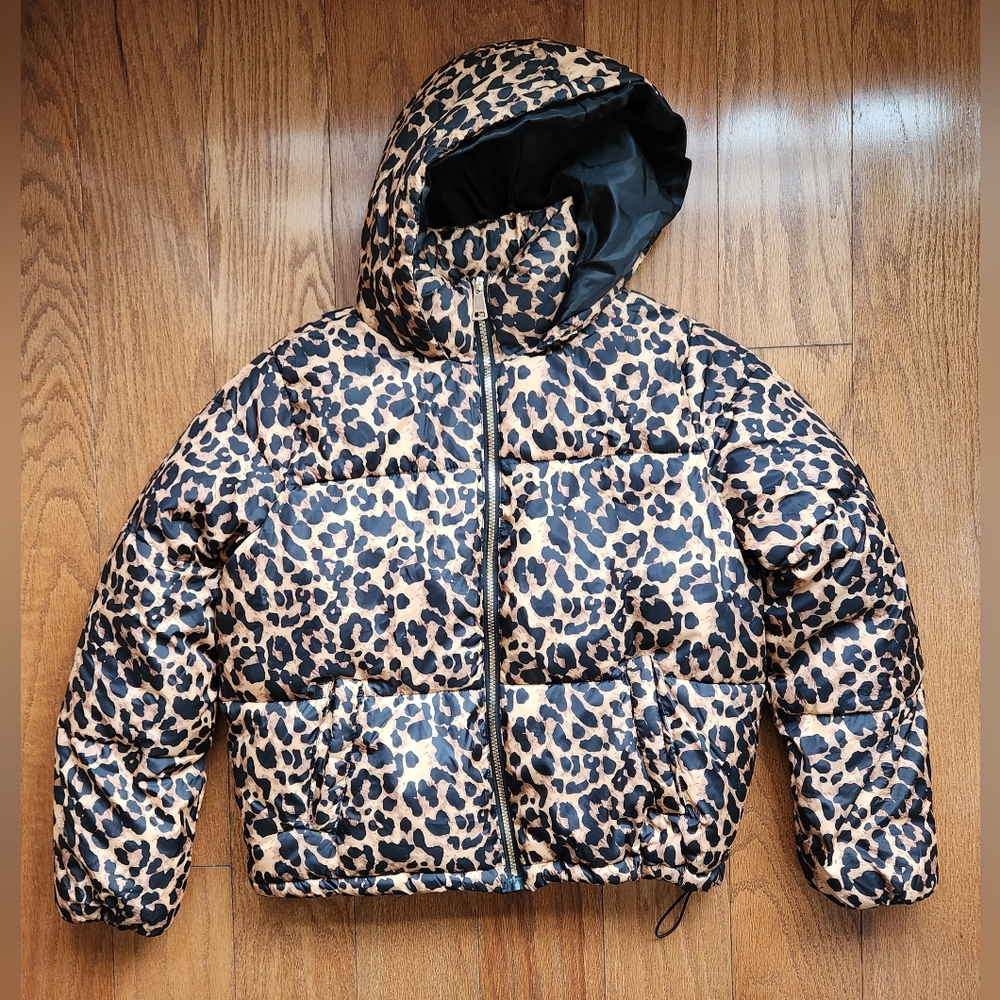 GBG Los Angeles leopard print Womans puffer jacket In Large By Guess